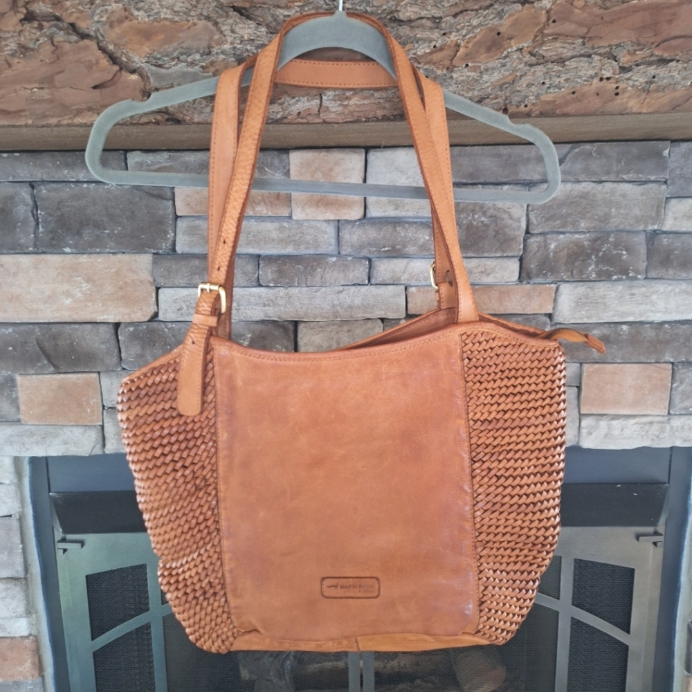 Marta Ponti Genuine Leather Shoulder bag